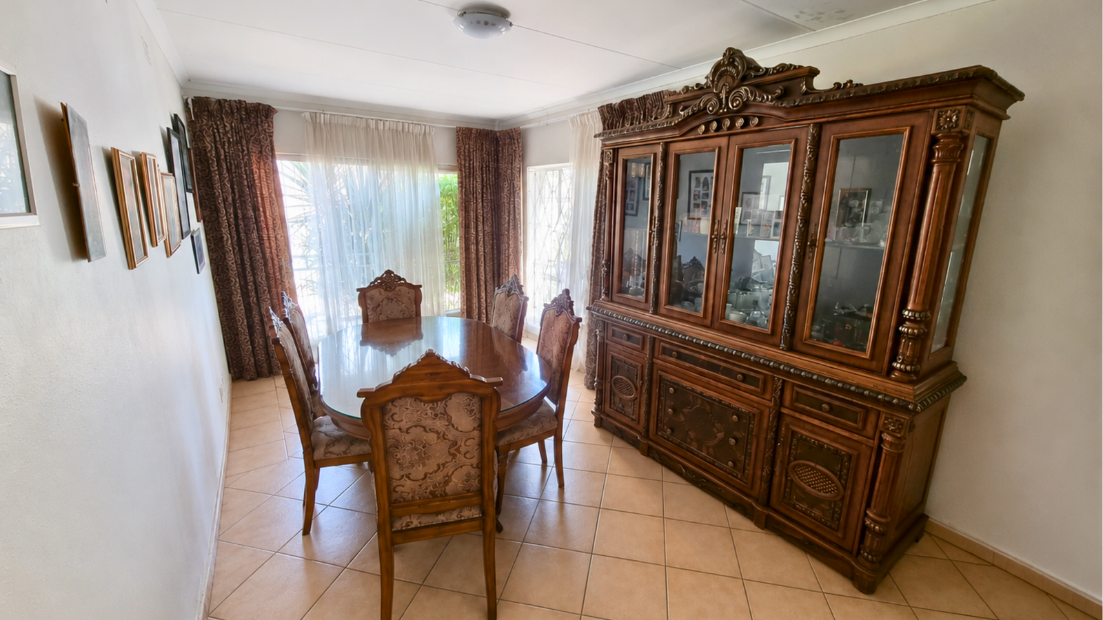 66 Lessing St (8)