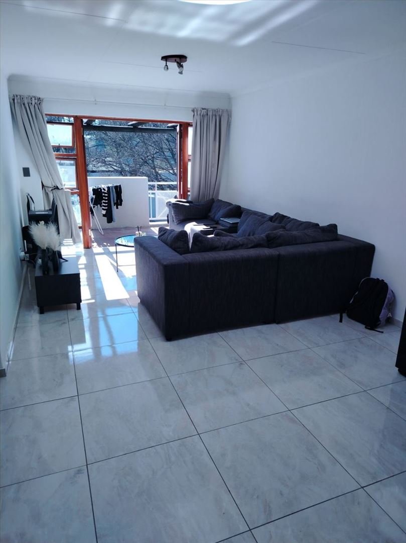 18 Lakefield Manor (2)